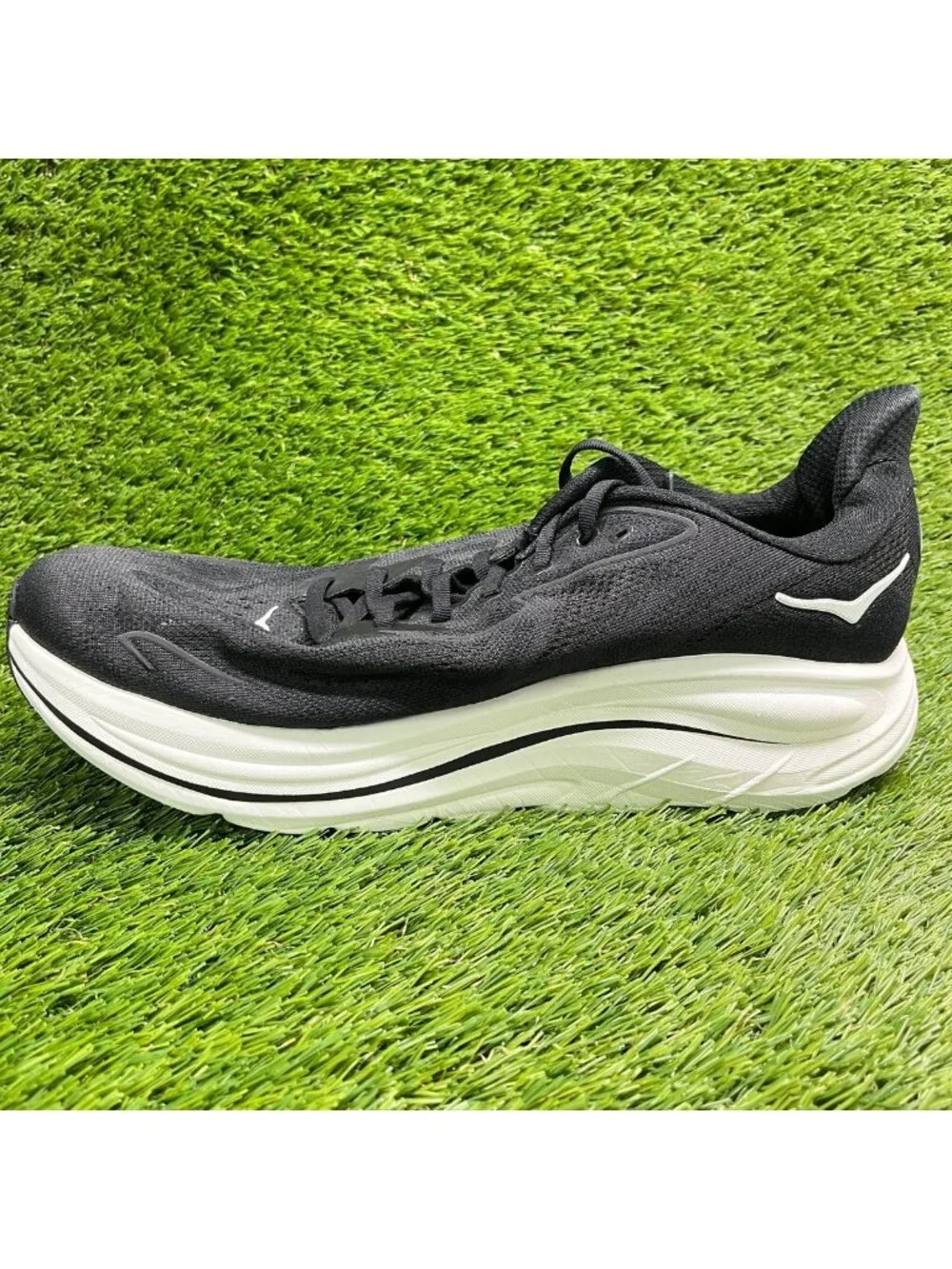 Hoka One One Clifton 10 Mens Size 12.5EE Black Athletic Running Shoes Sneakers